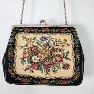 Vintage Floral Tapestry Purse Gold Frame Chain Handbag
